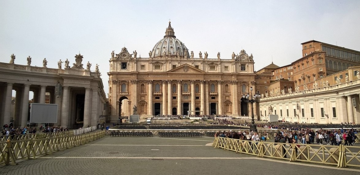 Day Tour in Rome with Vatican Museums and Colosseum